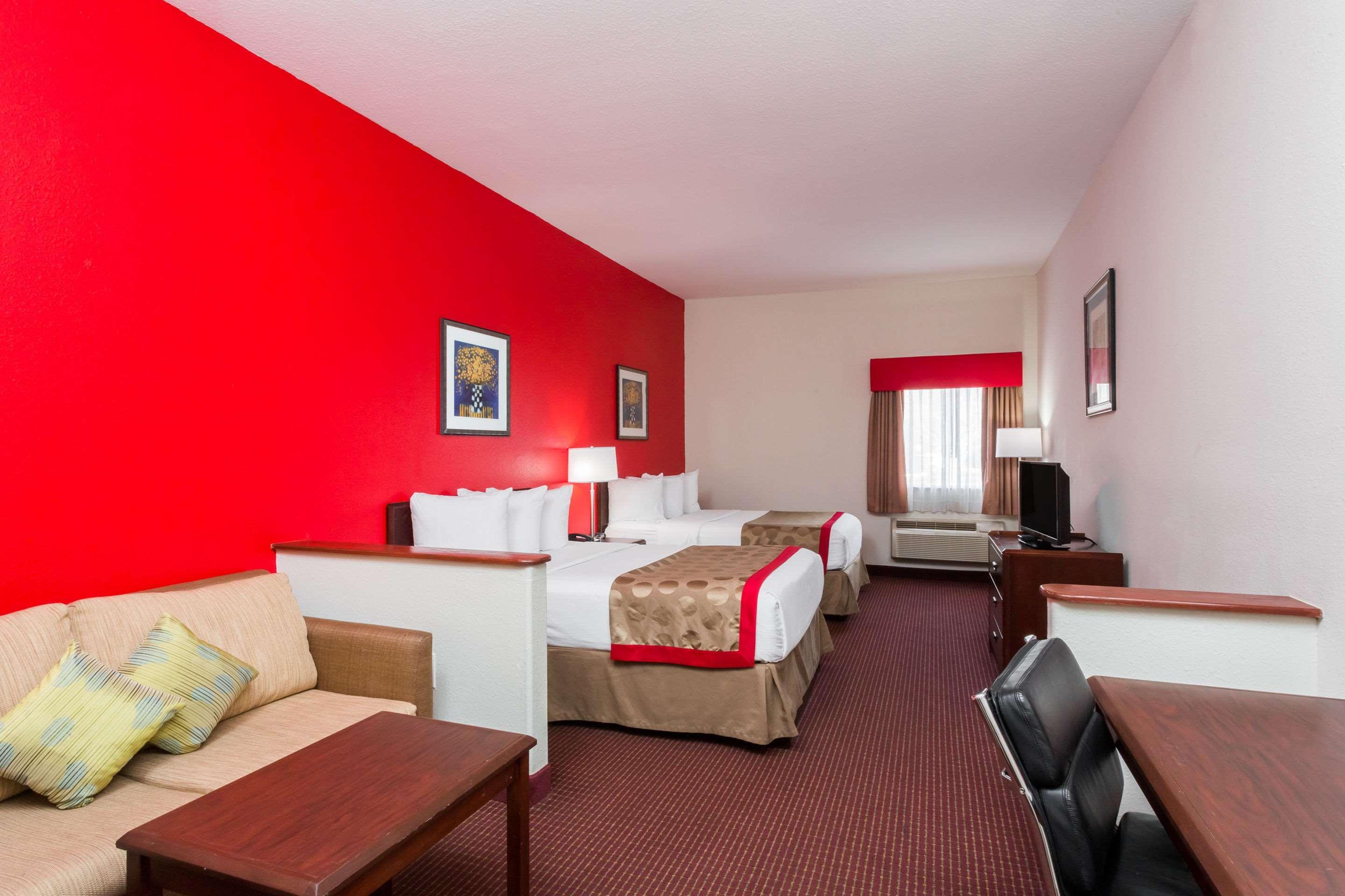 Quality Inn Zephyrhills-Dade City Ngoại thất bức ảnh