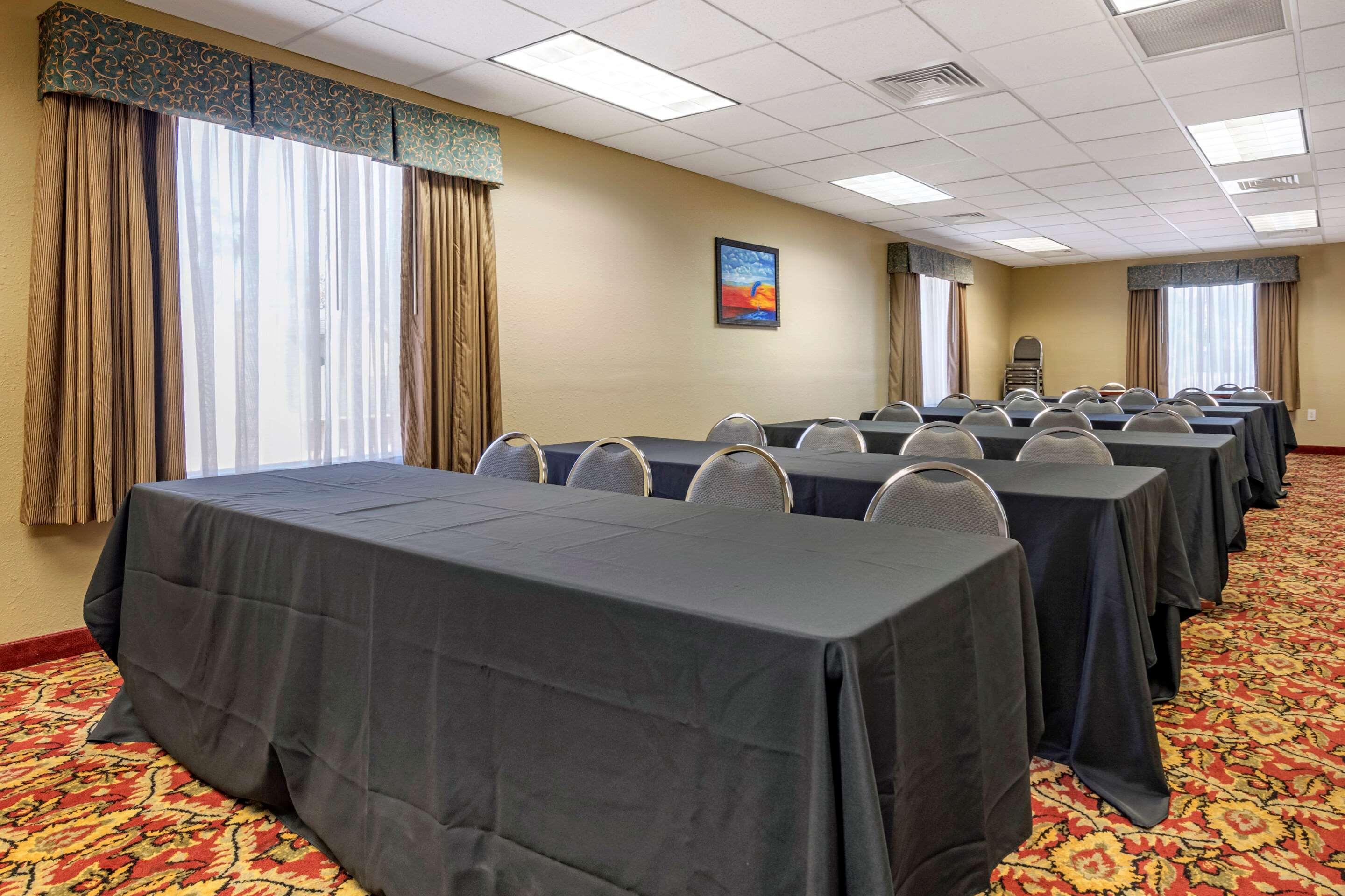 Quality Inn Zephyrhills-Dade City Ngoại thất bức ảnh